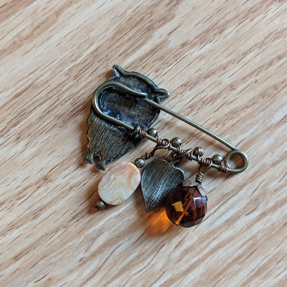 Charmed Owl Pin - Picture 3 of 3